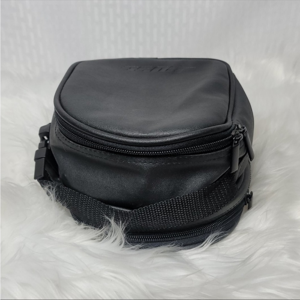 Bose Qc1 Carrying Case - image 3